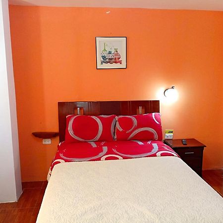 Hostal Mariscal Sucre Tababela Exterior foto